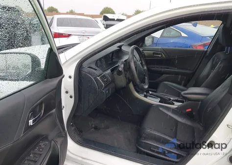 2017 Honda Accord Sport z USA, uszkodzony, nr VIN 1HGCR2F50HA169945